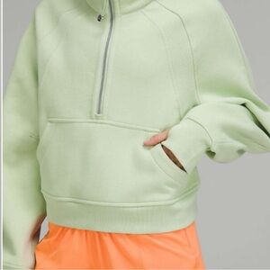 Lululemon Women’s Lime Green M/L Scuba, Like New Condition, Barely Worn